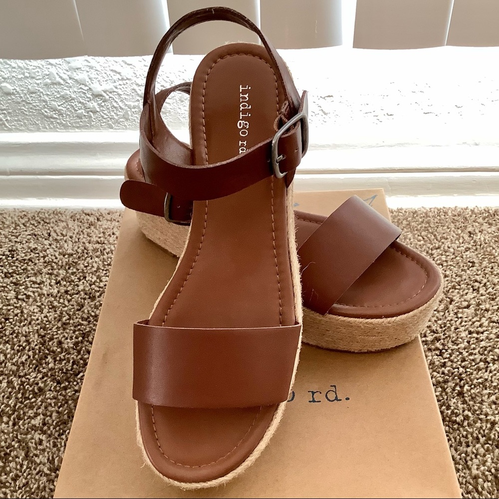 Indigo Rd Platform Sandals - Picture 2 of 5